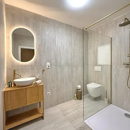 Oliva Se Snidani V Ollies Apartment Ostrava